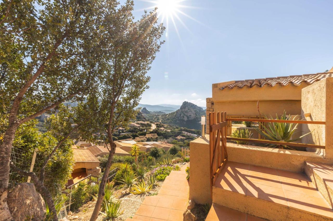 Villa Esmeralda - Free Wifi - With Swimming Pool Costa Paradiso Exterior photo